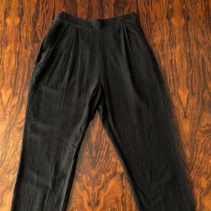 7115 by Szeki Signature Relaxed trouser in black
